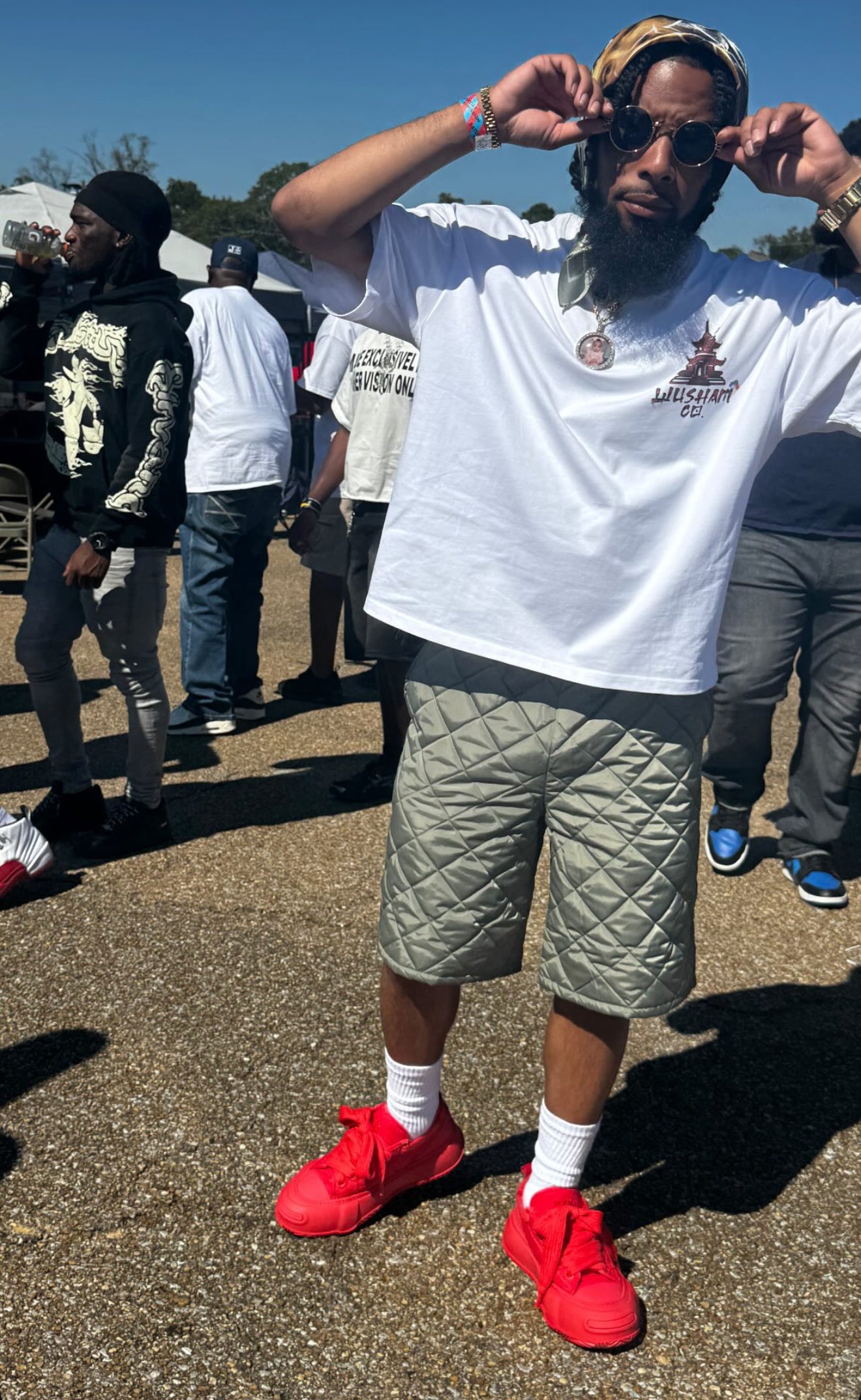 “TEMPLE” T-SHIRT